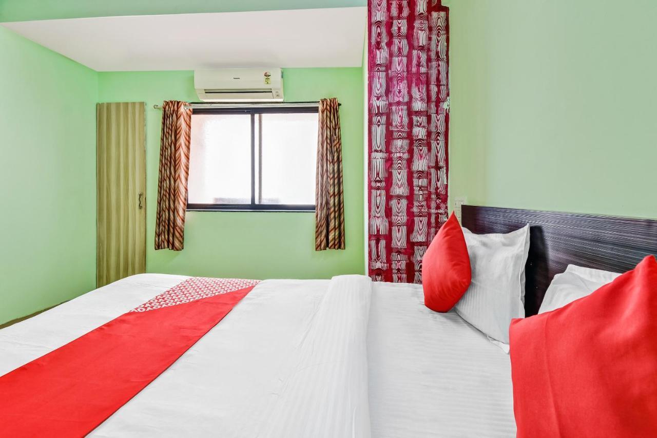 Oyo Hotel Samarth Lodge Солапур Экстерьер фото